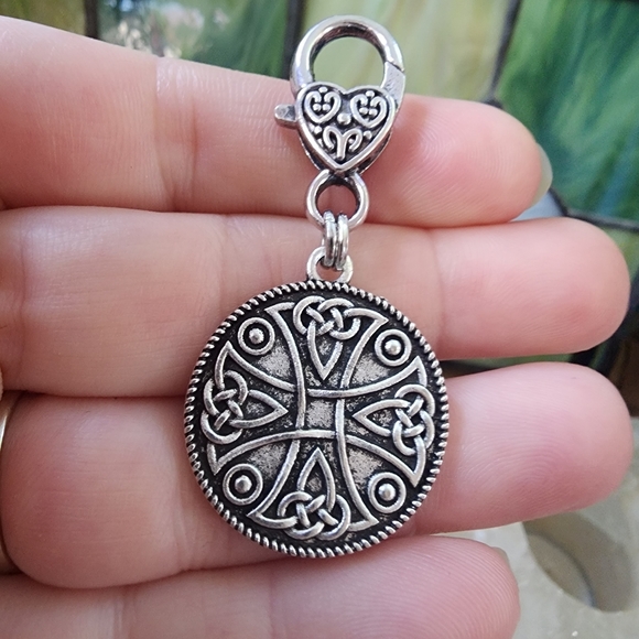 Irish Celtic Cross Pursecharm Knights Templar Cross Bag Clip Viking Purse Charm - Picture 7 of 11